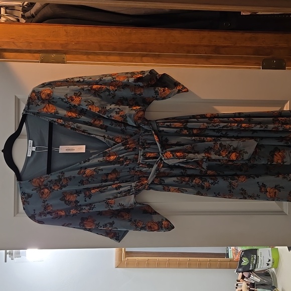 NWT Baltic Born Dress kimono style with tie - Picture 2 of 4